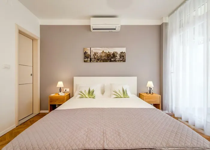 Nada בית הארחה ספליט